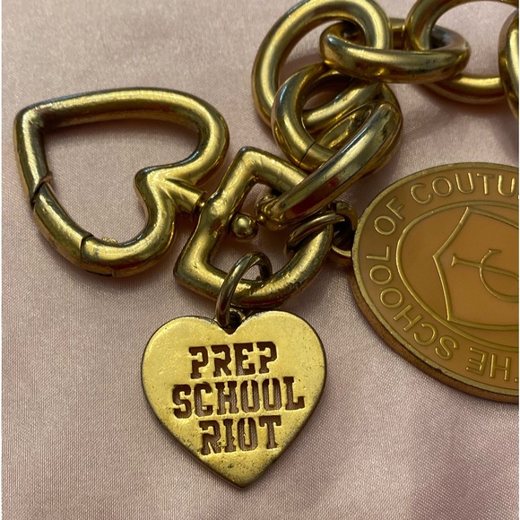 RARE VINTAGE 2008 Juicy Couture Gold Tone Keychain/Purse Charm with Two Charms - Picture 8 of 10